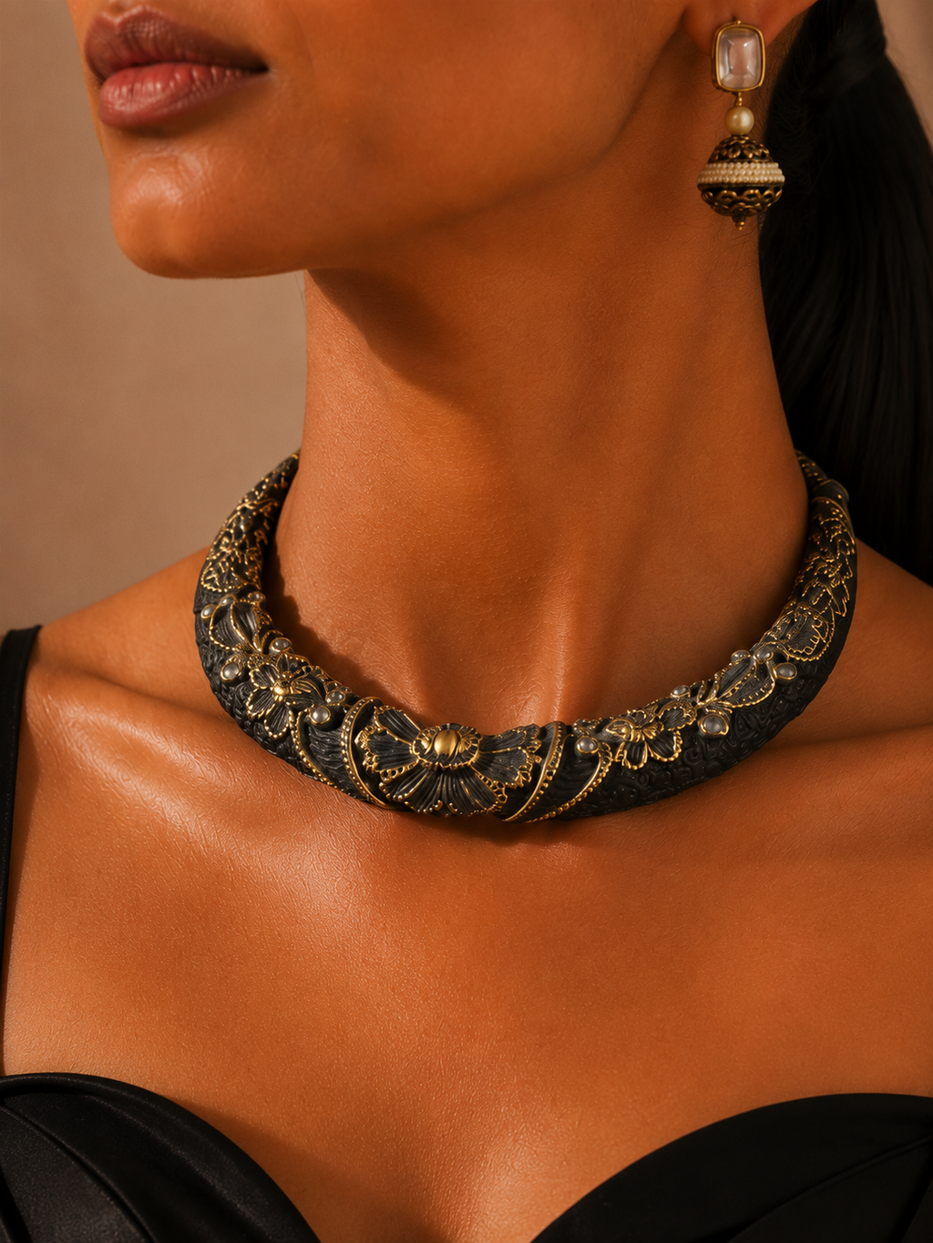VEYA NECKLACE