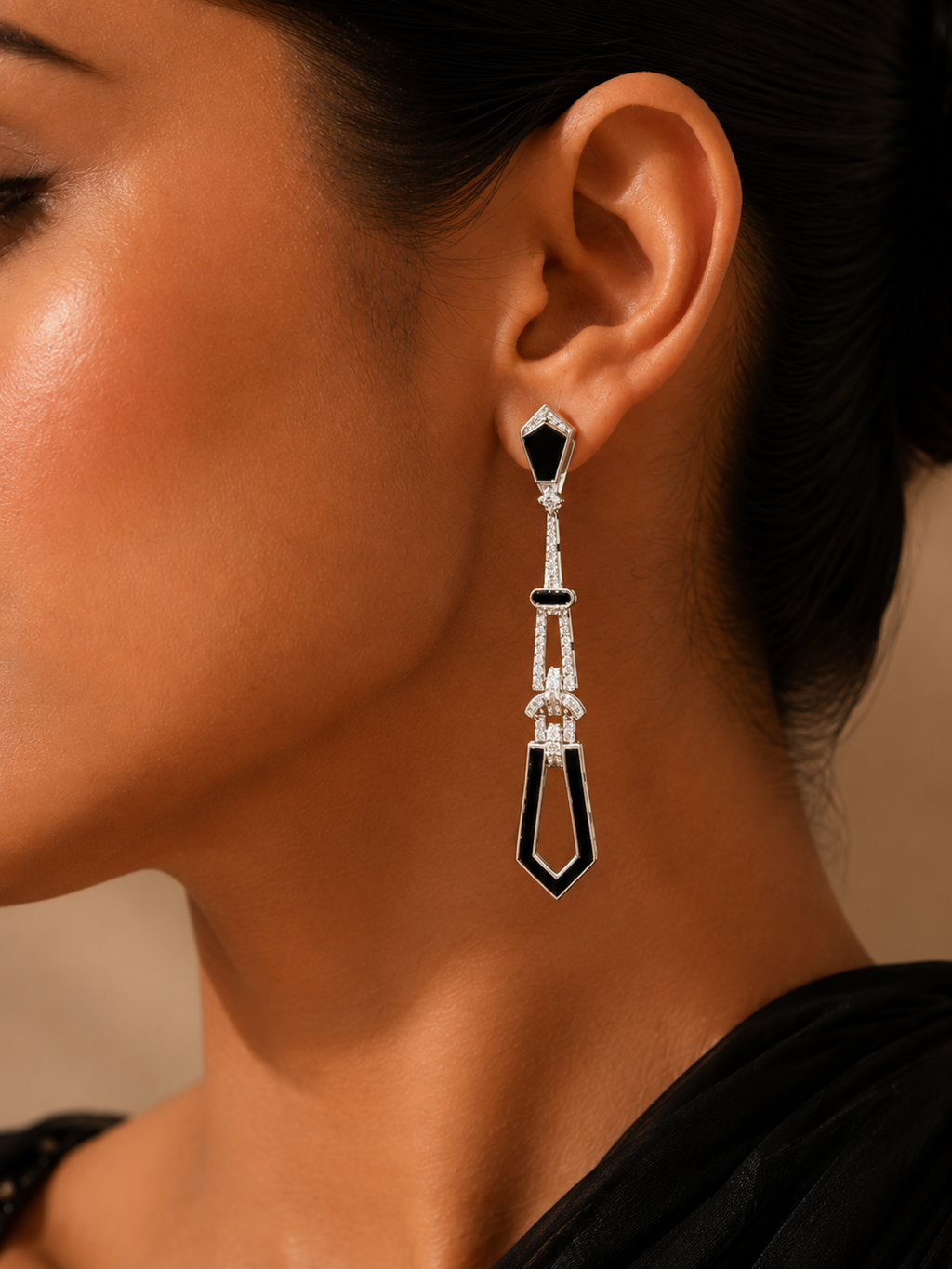 NOIR LINE EARRINGS