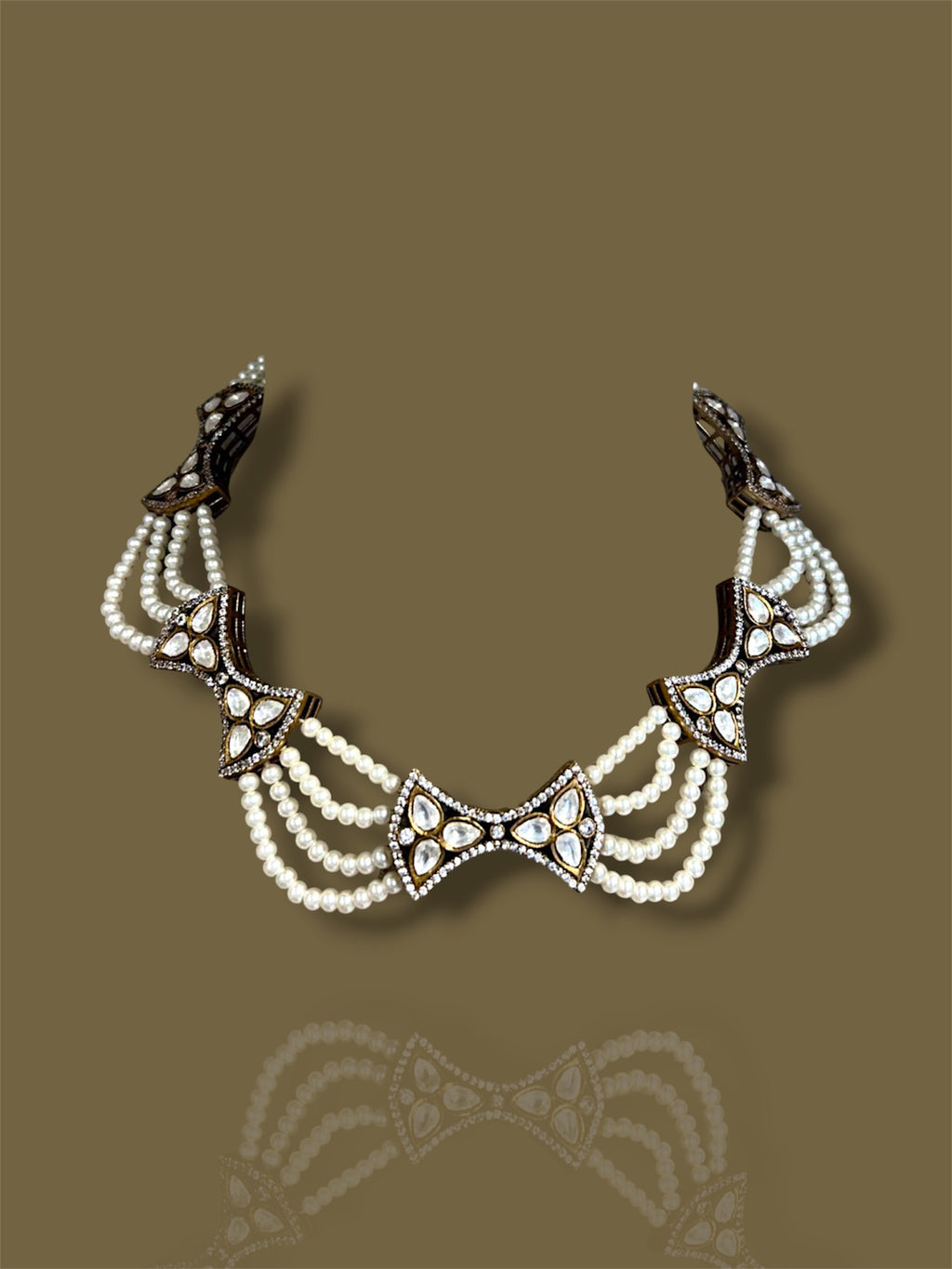 RAEVA COLLAR NECKLACE