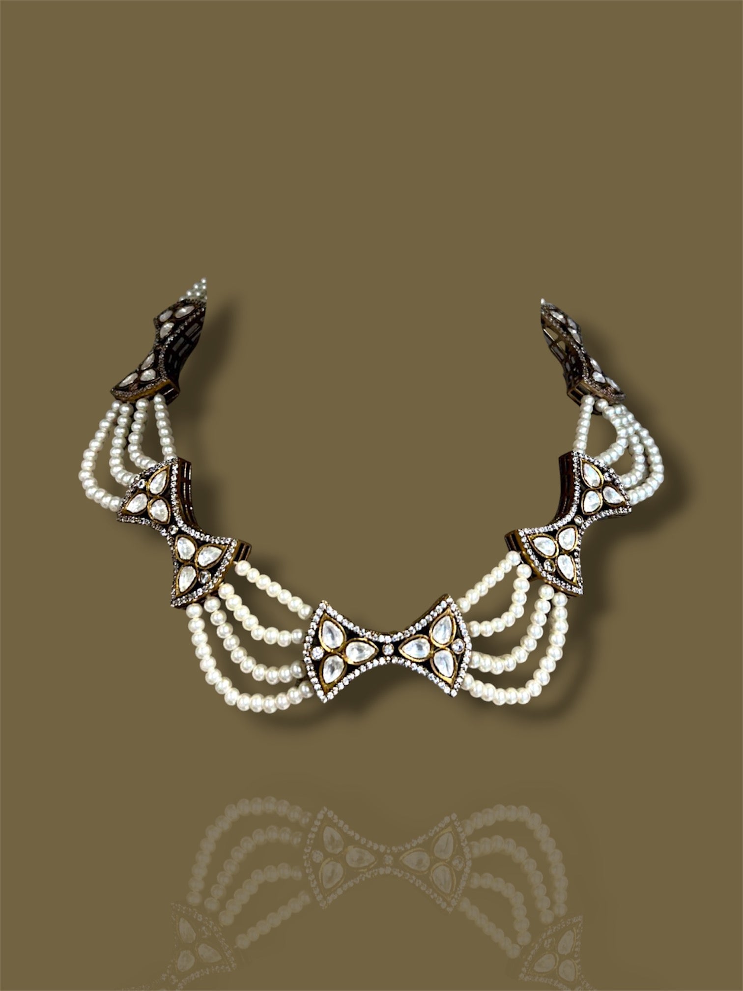 RAEVA COLLAR NECKLACE