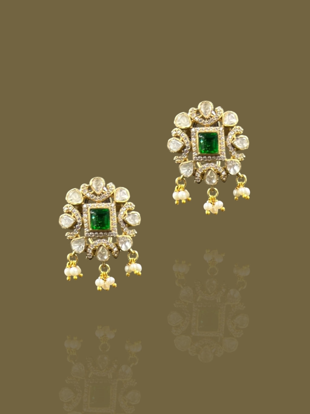 NAYAB PEARL STUDS