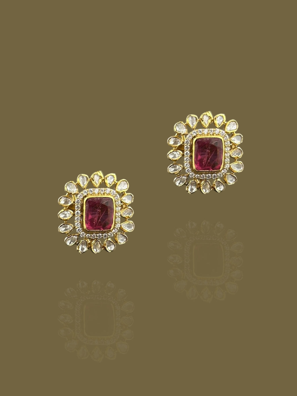 ELARA STUDS