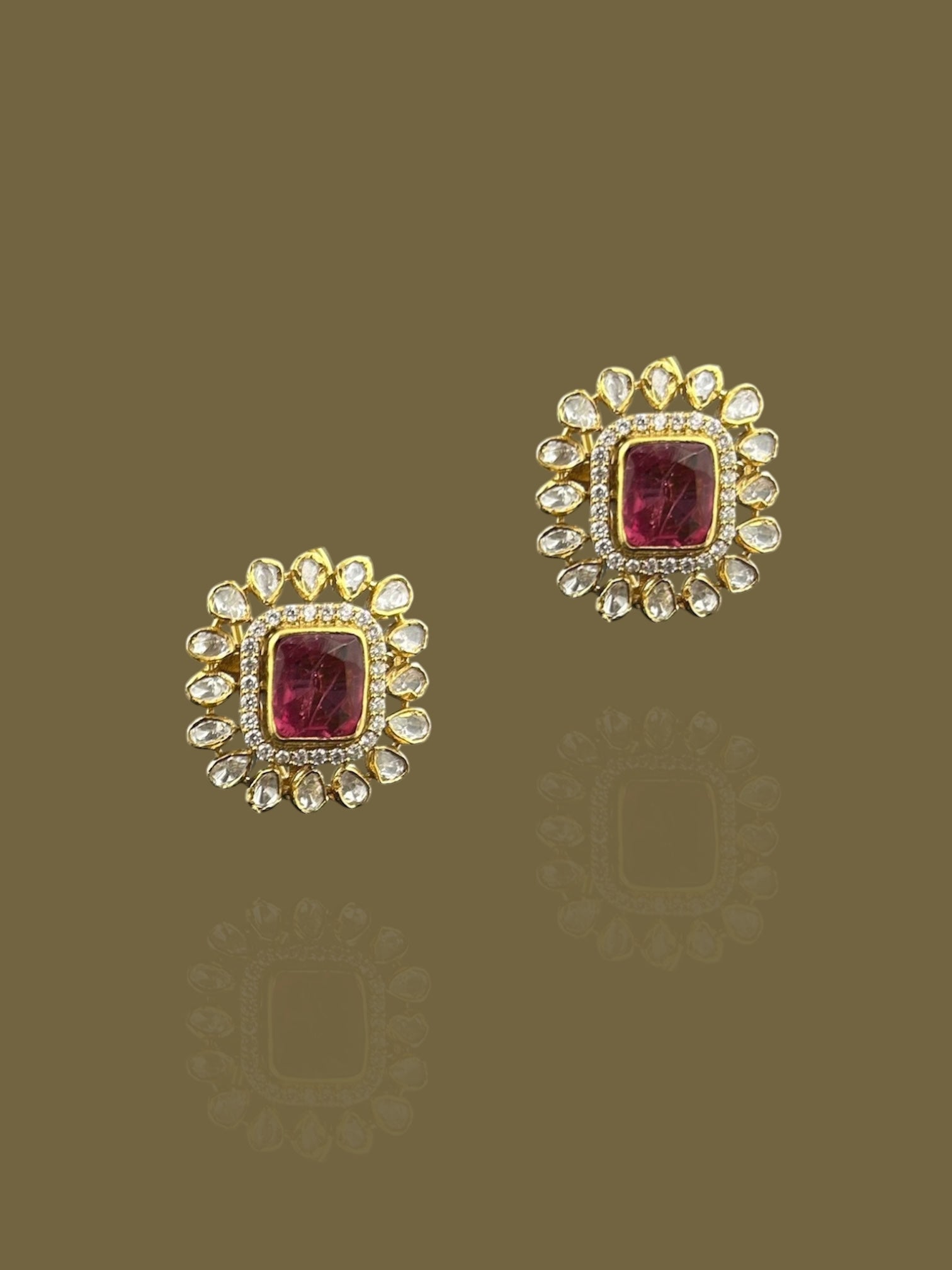 ELARA STUDS